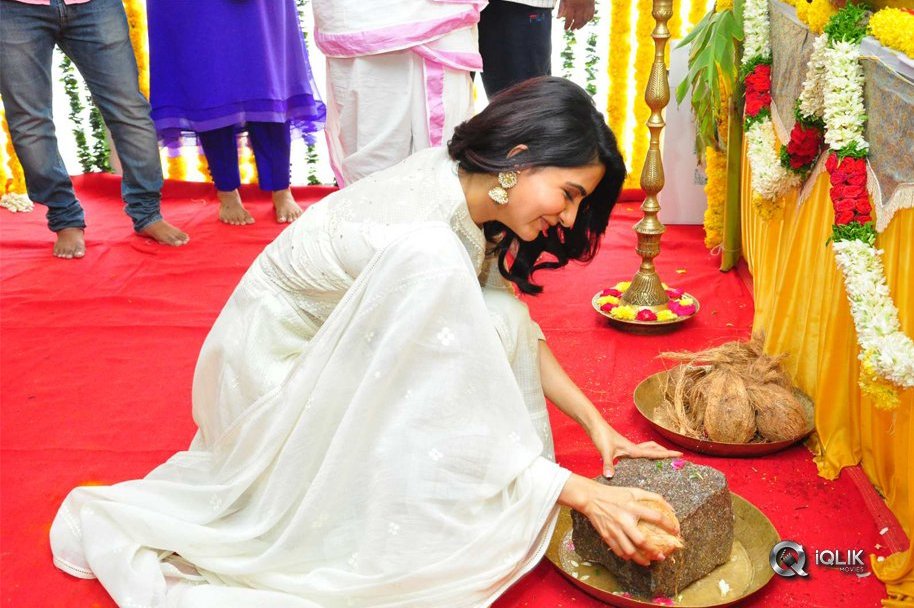 Chaitanya-and-Samantha-New-Movie-Launche-Photos